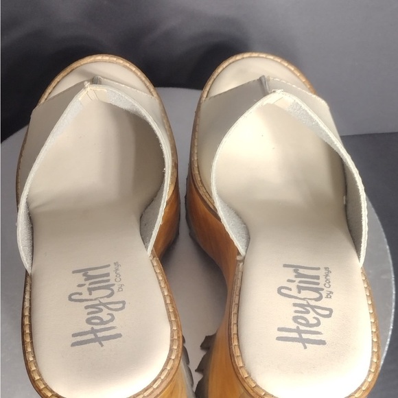 Hey Girl Cream Platform Mules size 9 pre owned Exellent condition - Picture 11 of 13